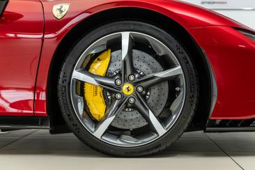 Ferrari SF90 Spider — photo 51