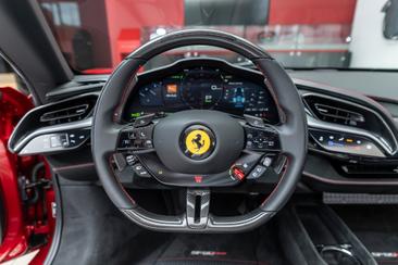 Ferrari SF90 Spider — photo 53