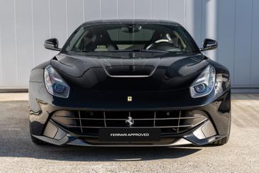 Ferrari F12 Berlinetta — photo 2