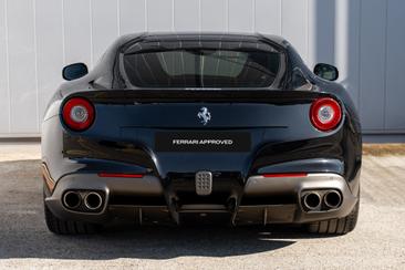 Ferrari F12 Berlinetta — photo 4