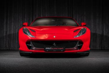 Ferrari 812 Superfast — photo 2