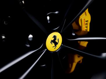 Ferrari 296 GTS — photo 11
