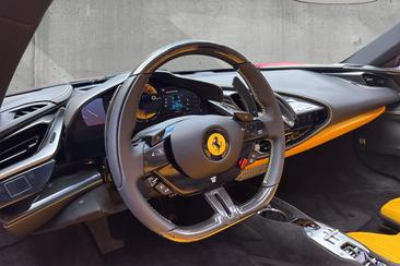 Ferrari SF90 Spider — photo 5