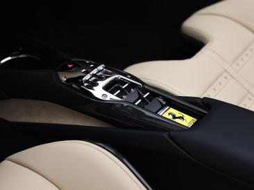 Ferrari 296 GTS — photo 17