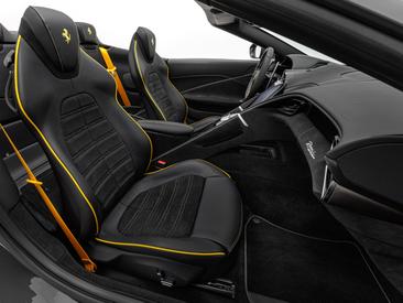 Ferrari Roma Spider — photo 11