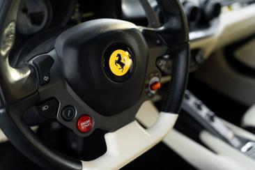 Ferrari F12 Berlinetta — photo 38