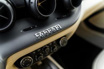 Ferrari F12 Berlinetta — photo 41