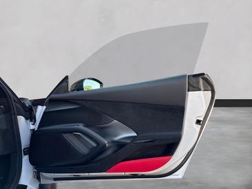 Ferrari 12 Cilindri — photo 13