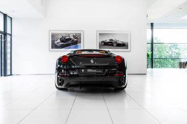 Ferrari California — photo 4