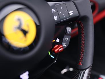 Ferrari SF90 Spider — photo 11