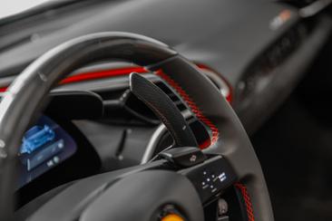 Ferrari 296 GTS — photo 9