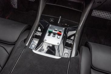 Ferrari Purosangue — photo 24
