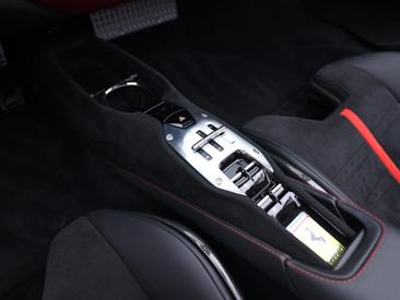 Ferrari SF90 Spider — photo 16