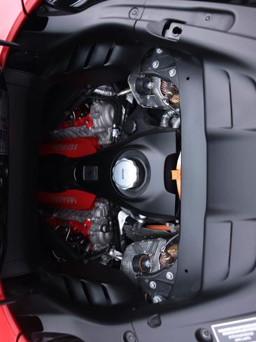 Ferrari SF90 Spider — photo 20