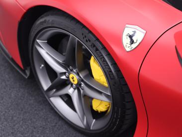 Ferrari SF90 Spider — photo 21