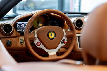 Ferrari California — photo 19
