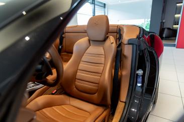 Ferrari California — photo 24