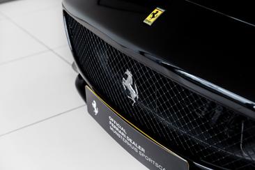 Ferrari California — photo 31