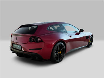 Ferrari GTC4Lusso — photo 3