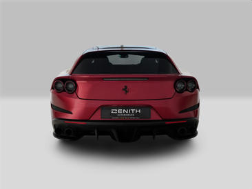 Ferrari GTC4Lusso — photo 4
