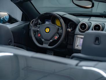 Ferrari California — photo 19