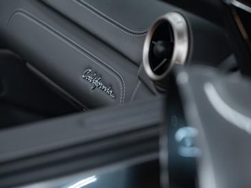 Ferrari California — photo 28