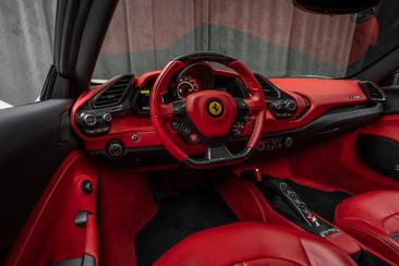 Ferrari 488 GTB — photo 5