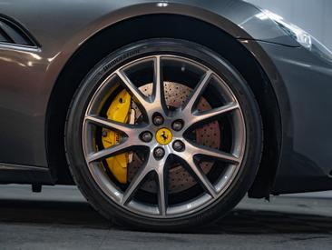 Ferrari California — photo 39