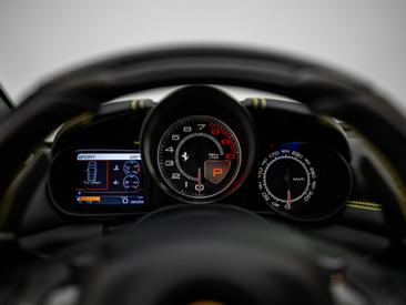 Ferrari California T — photo 8