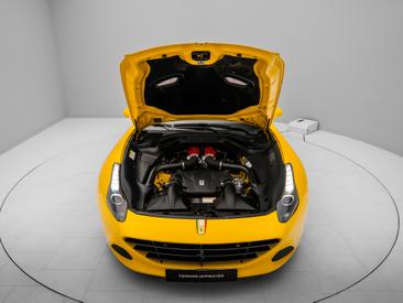 Ferrari California T — photo 10