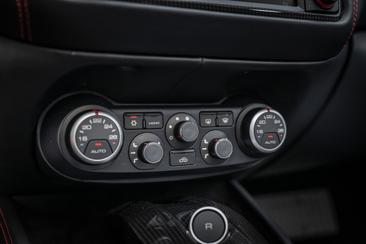 Ferrari California T — photo 15
