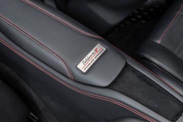 Ferrari California T — photo 26