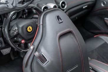 Ferrari California T — photo 28