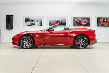 Ferrari California T — photo 33