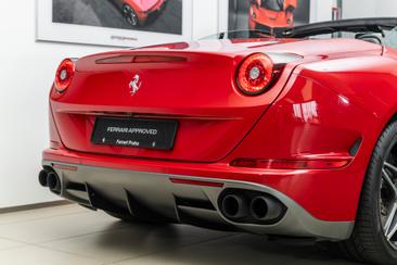 Ferrari California T — photo 34