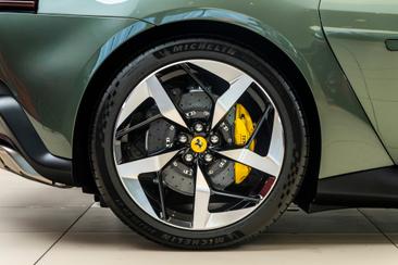Ferrari 12 Cilindri — photo 20
