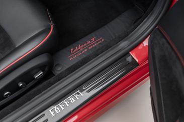 Ferrari California T — photo 40