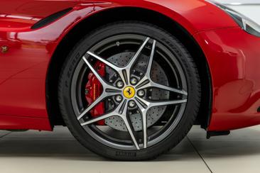 Ferrari California T — photo 49