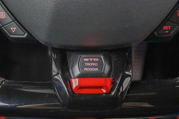 Lamborghini Huracán STO — photo 12
