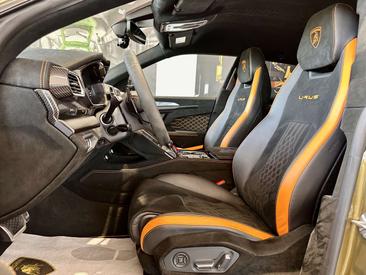 Lamborghini Urus Performante — photo 12