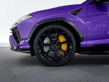 Lamborghini Urus Performante — photo 9