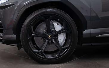 Lamborghini Urus — photo 4