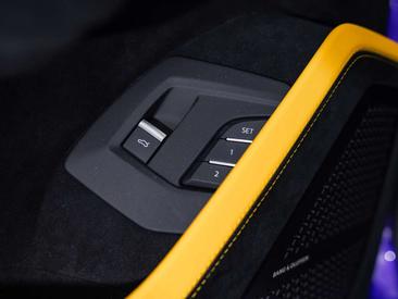 Lamborghini Urus Performante — photo 31