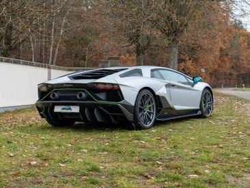 Lamborghini Aventador — photo 5