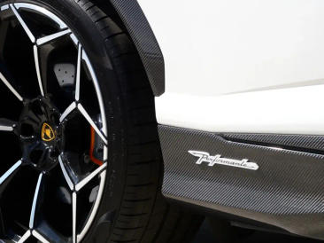 Lamborghini Urus Urus Performante — photo 17