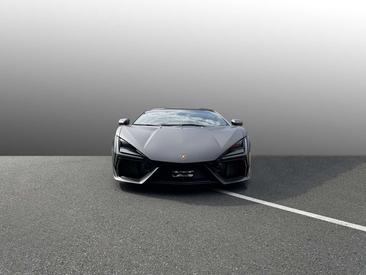 Lamborghini Revuelto — photo 2