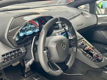 Lamborghini Aventador SVJ — photo 8