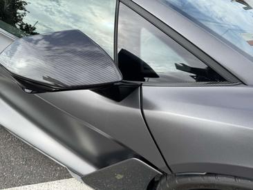 Lamborghini Revuelto — photo 12