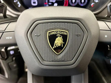 Lamborghini Urus Urus Performante — photo 24