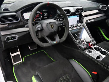 Lamborghini Urus Urus Performante — photo 23